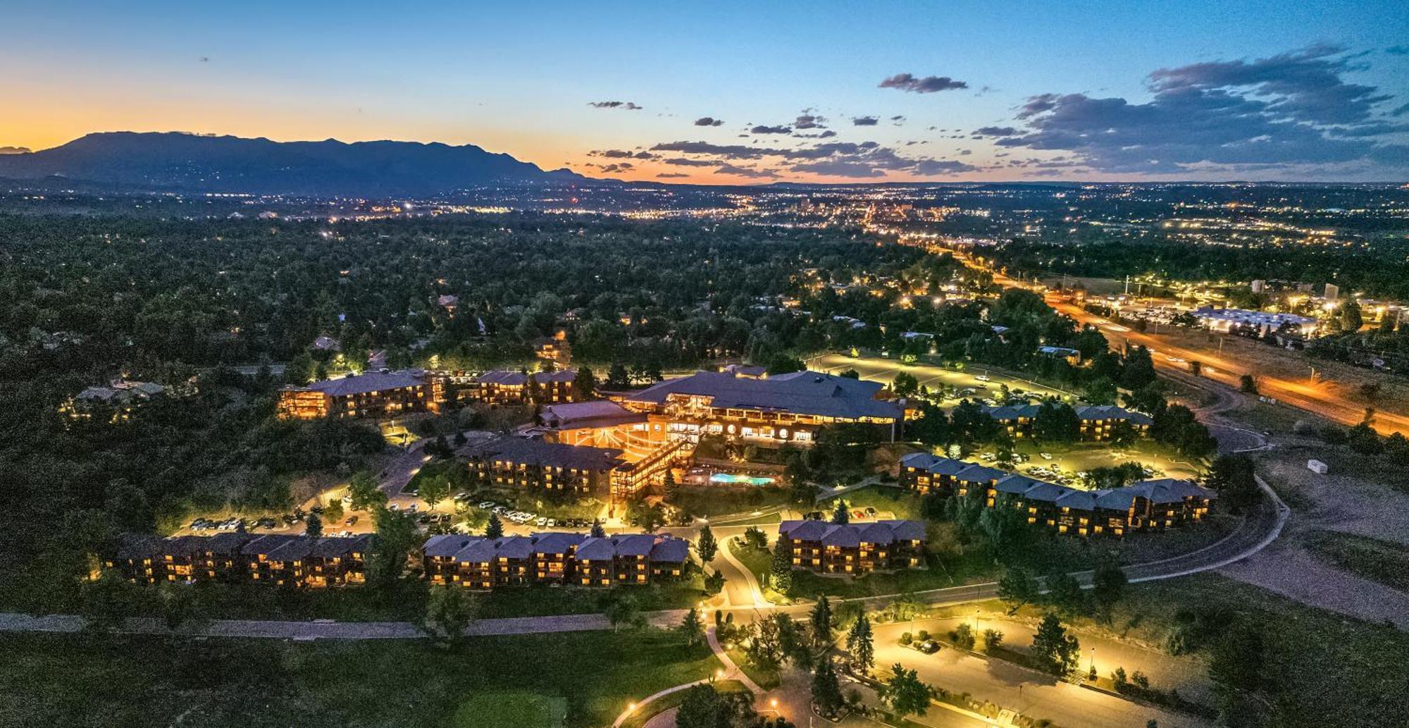 Cheyenne Mountain Resort, A Destination By Hyatt Hotels Колорадо Спрингс Екстериор снимка