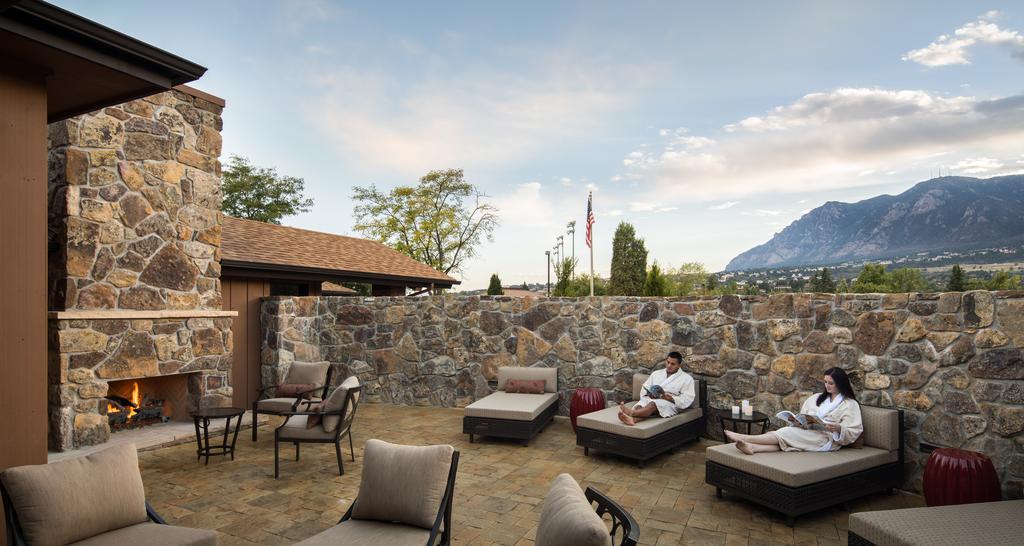 Cheyenne Mountain Resort, A Destination By Hyatt Hotels Колорадо Спрингс Екстериор снимка